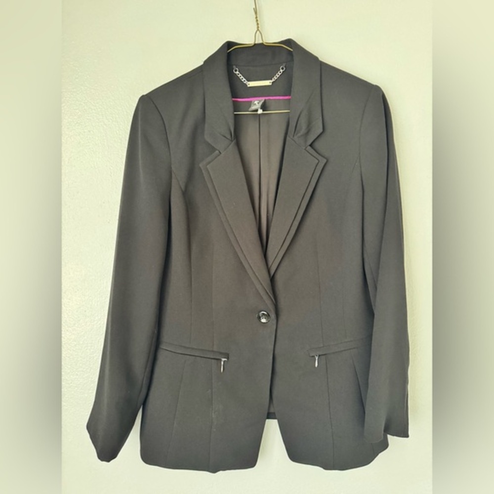 White House Black Market Black Blazer Size 6 – Tailored One Button Jacket